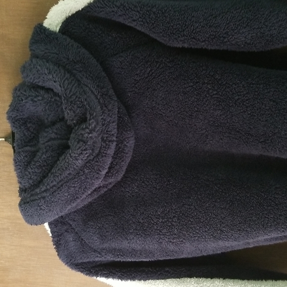 Gymboree kids fleece bathrobe - Picture 2 of 3